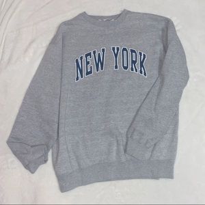 Brandy Melville“Erica New York Sweatshirt”Crewneck
